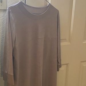 Woman’s Like New - XL - Long sleeve summer top